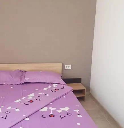 Casa Yzy 招待所 艾福雷诺德